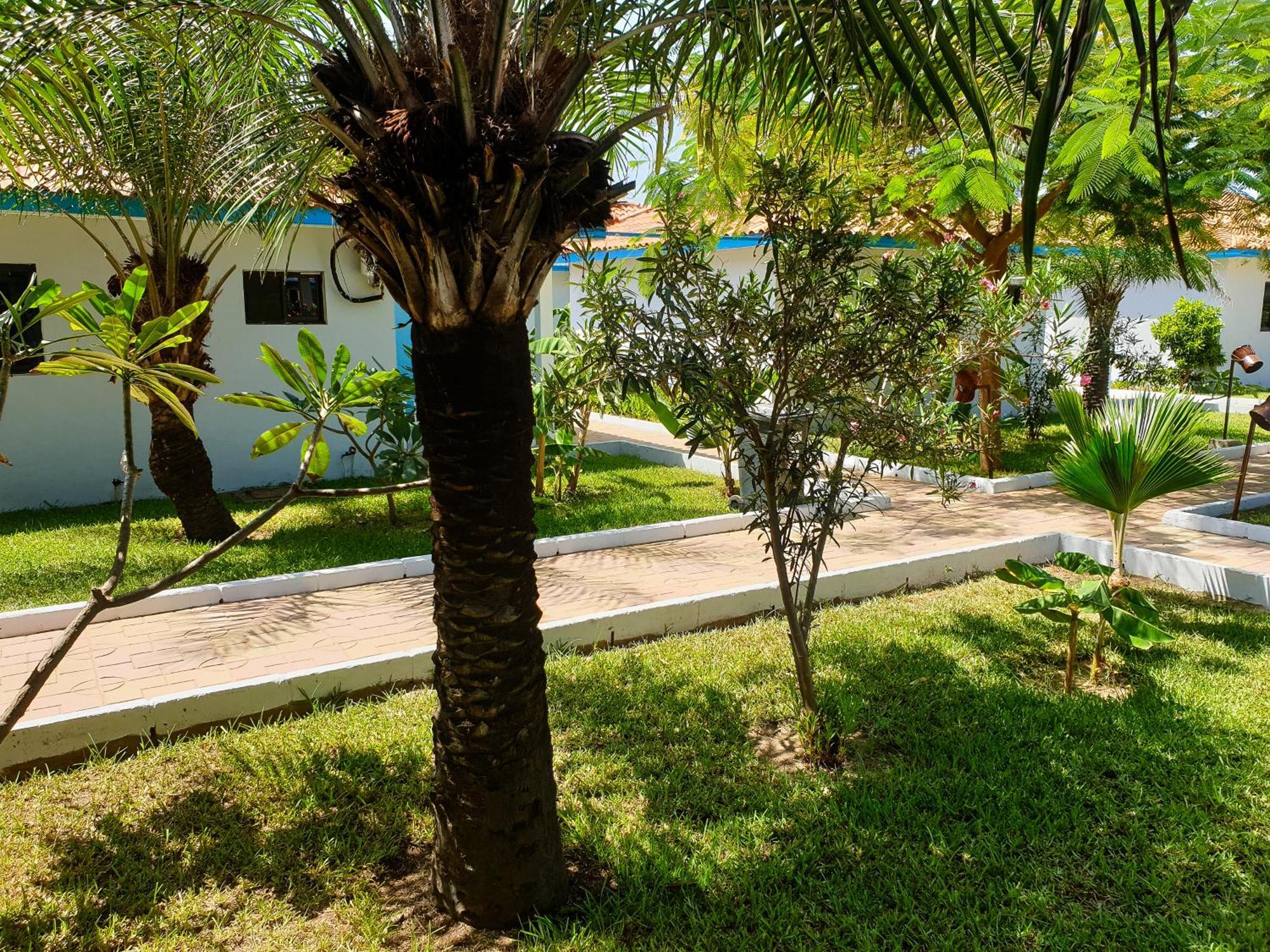 Balafon Beach Resort (Adults Only) Kololi Extérieur photo